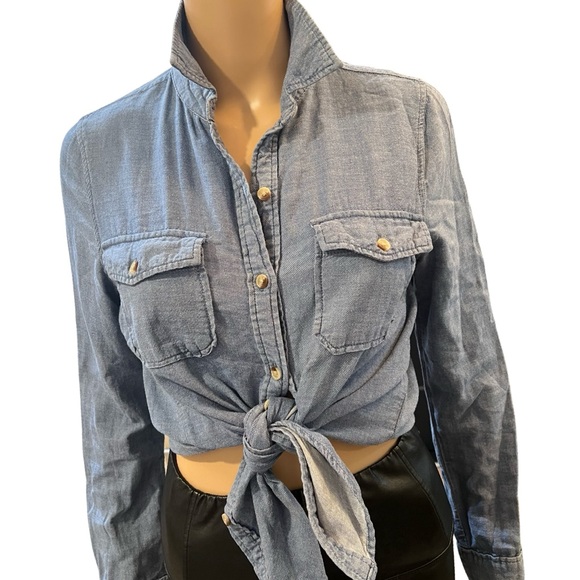 It’s chambray button up - Picture 11 of 12